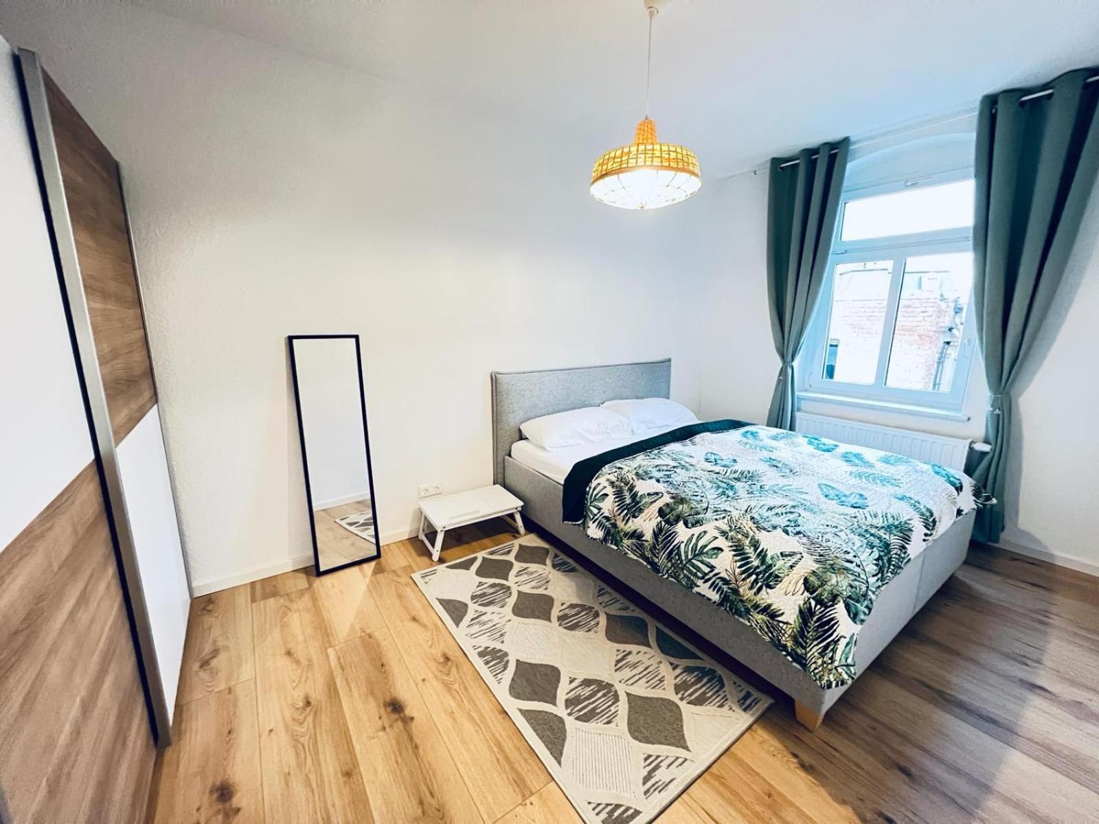 Twenty Five Apartment Bei Dresden - Free Parking, Netflix & Coffee Machine Heidenau  Exterior photo